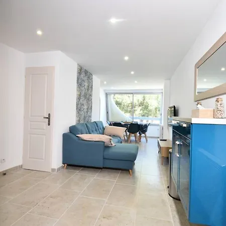 Apartament Le Chabian - Port Camargue T2 Renove, Equipe, En 1ere Ligne Mer, Sud A 50m, Piscine, Tennis, Climatise Mae-7061 Le Grau-du-Roi