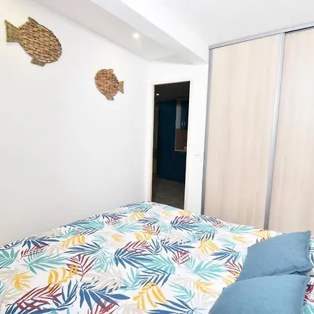 Apartament Le Chabian - Port Camargue T2 Renove, Equipe, En 1ere Ligne Mer, Sud A 50m, Piscine, Tennis, Climatise Mae-7061 Le Grau-du-Roi