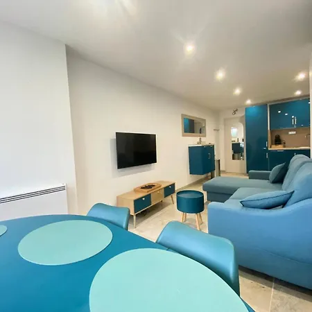 Le Chabian - Port Camargue T2 Renove, Equipe, En 1ere Ligne Mer, Sud A 50m, Piscine, Tennis, Climatise Mae-7061 * Le Grau-du-Roi