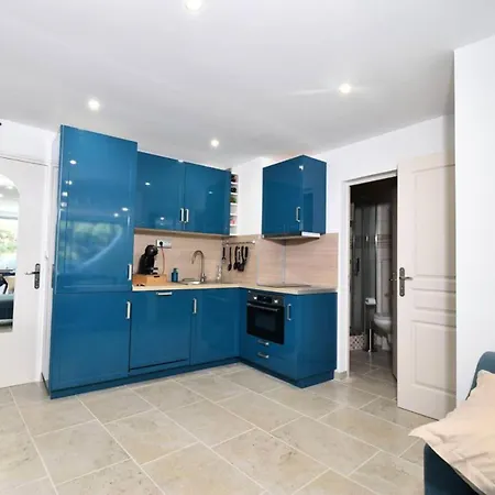 Appartement Résidence Le Chabian - Port Camargue T2 Rénové, équipé, En 1ère Ligne Mer, Sud à 50m, Piscine, Tennis, Climatisé Mae-7061 Le Grau-du-Roi